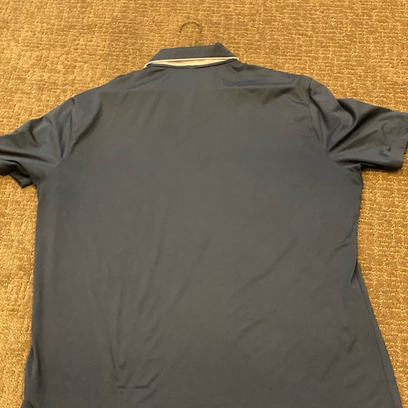 Nike Men’s Navy Golf Polo - Picture 4 of 4